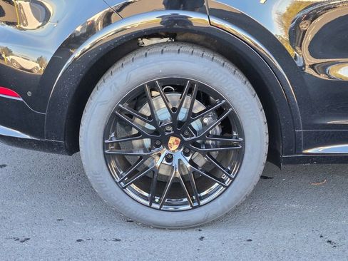 New 2026 Porsche Cayenne Coupe image 11