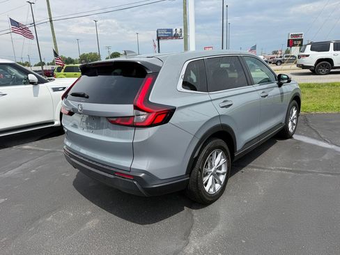 Used 2025 Honda CR-V EX image 6