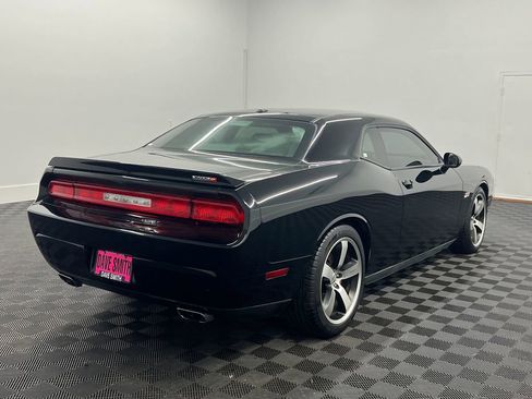 Used 2012 Dodge Challenger SRT8 image 8