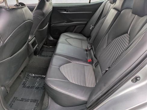 Used 2023 Toyota Camry SE image 16