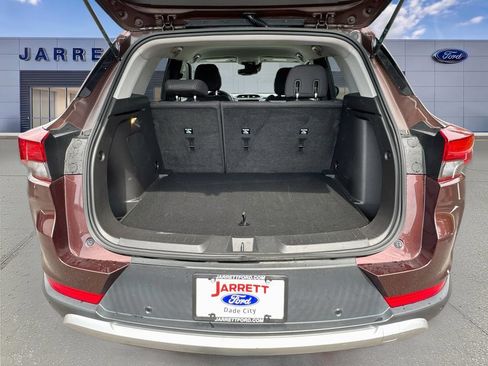 Used 2022 Chevrolet TrailBlazer LT w/ Convenience Package FWD image 24