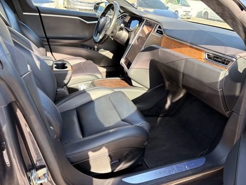 Used 2018 Tesla Model S 100D AWD/4WD image 6
