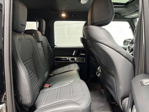 Used 2025 Mercedes-Benz G 550 image 39