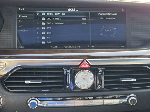 Used 2018 Genesis G90 5.0 Ultimate image 19