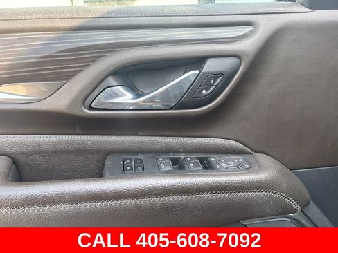 Used 2021 GMC Yukon Denali w/ Denali Premium Package RWD image 9