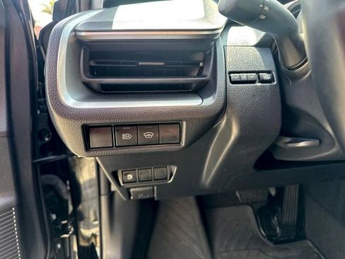 Used 2023 Toyota Prius LE FWD image 13