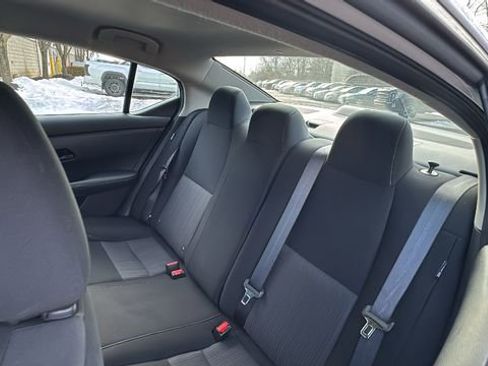 Used 2024 Nissan Sentra SV image 31
