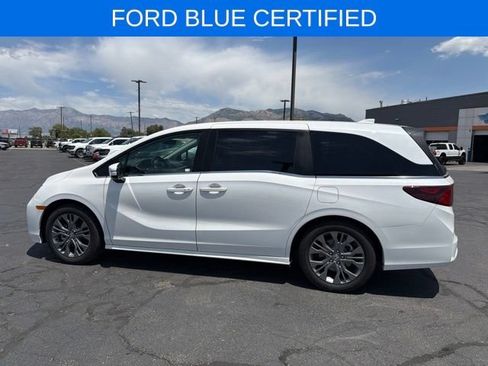 Used 2025 Honda Odyssey Touring image 12