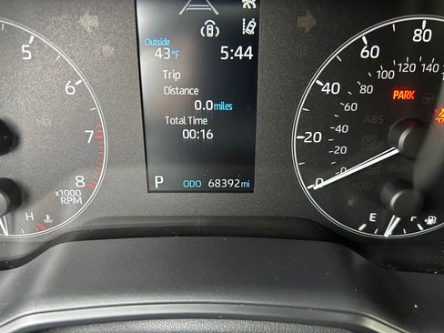 Used 2024 Toyota Corolla SE image 16