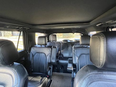 Used 2018 Ford Expedition Limited w/ Equipment Group 301A image 43