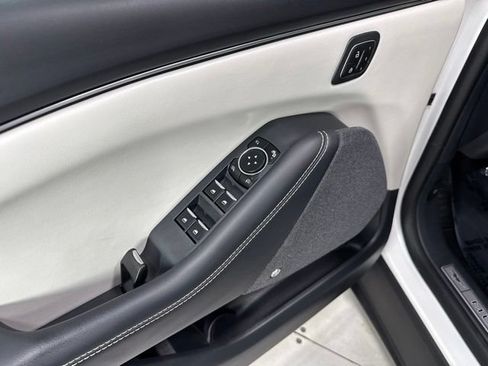 Used 2023 Ford Mustang Mach-E Premium AWD/4WD image 15