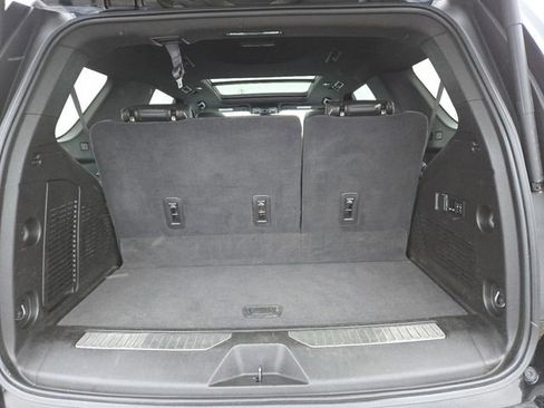 Used 2021 Chevrolet Tahoe Premier w/ Premium Package image 32