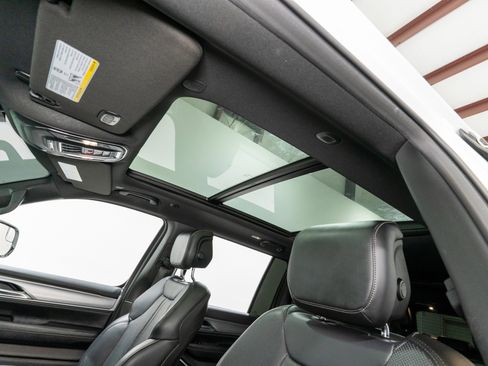 Used 2024 Jeep Wagoneer Series II image 18