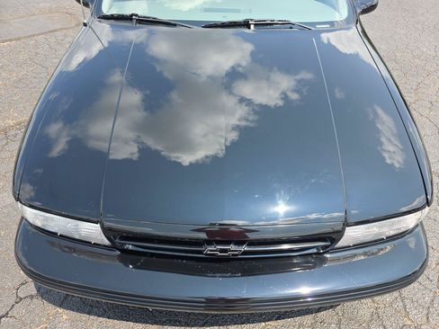 Used 1996 Chevrolet Impala SS RWD image 30