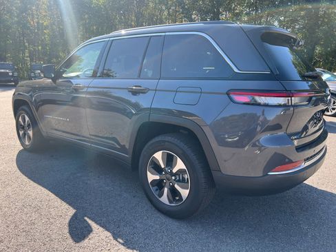 Used 2024 Jeep Grand Cherokee Limited 4xe image 7