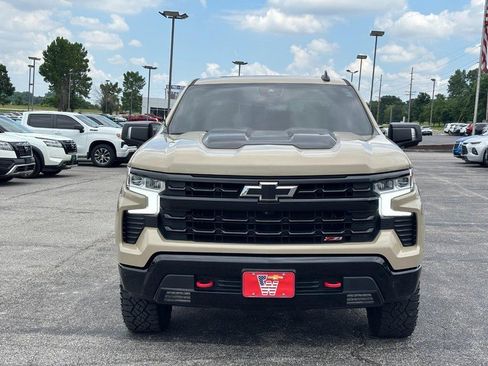 Used 2022 Chevrolet Silverado 1500 LT Trail Boss w/ LT Trail Boss Premium Package AWD/4WD image 2