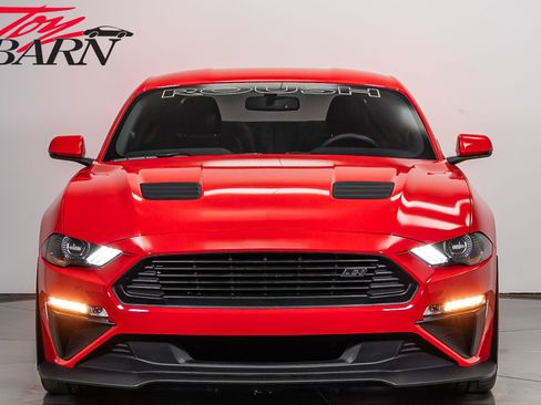 Used 2018 Ford Mustang GT Premium w/ GT Performance Package RWD image 8