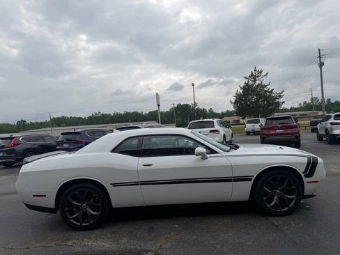 Used 2017 Dodge Challenger SXT w/ Sound Group RWD image 5
