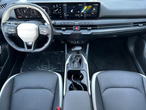 New 2025 Kia K4 GT-Line image 13