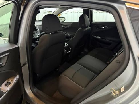 Used 2023 Chevrolet Malibu LT FWD image 16