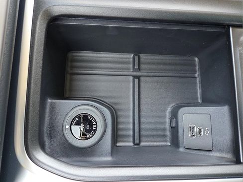 New 2026 Ford Expedition Active image 22