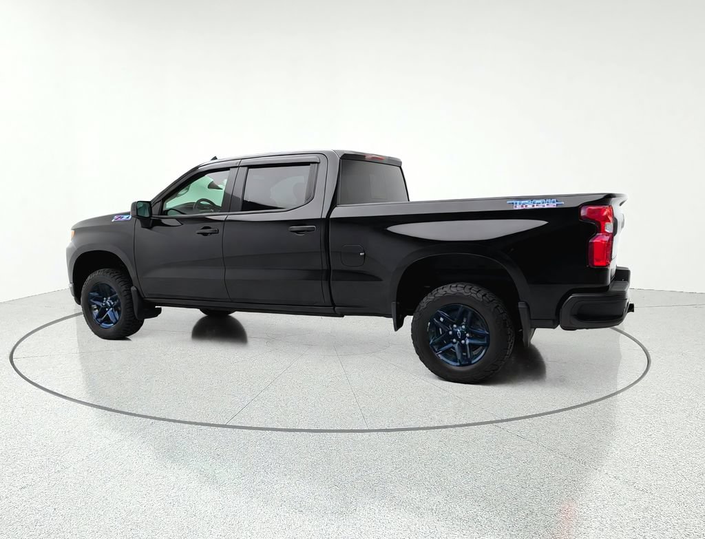 Used 2021 Chevrolet Silverado 1500 Custom Trail Boss w/ Midnight Edition AWD/4WD image 5