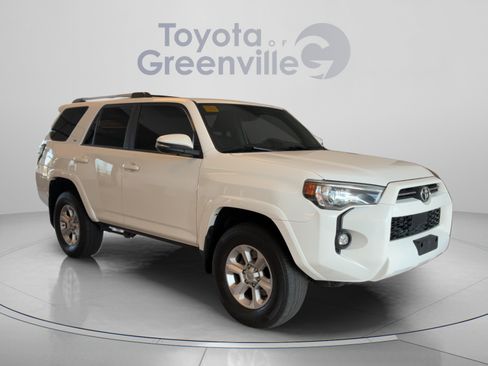 Used 2021 Toyota 4Runner SR5 Premium w/ Moonroof Package AWD/4WD image 8