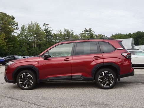 Used 2025 Subaru Forester Limited AWD/4WD image 8