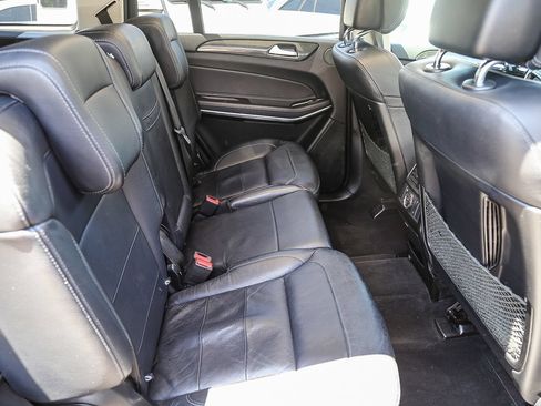 Used 2018 Mercedes-Benz GLS 550 4MATIC image 16