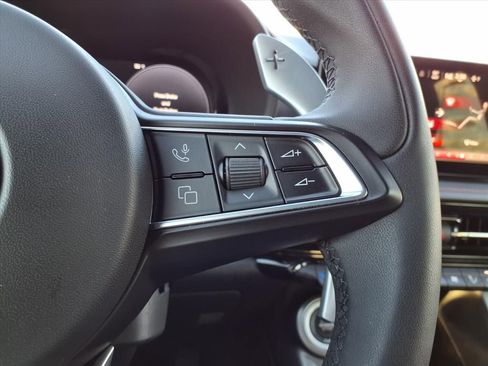 Used 2024 Dodge Hornet R/T w/ R/T Blacktop Package image 16