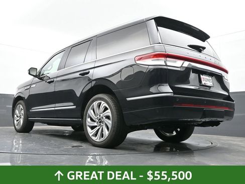 Used 2024 Lincoln Navigator Premiere image 49