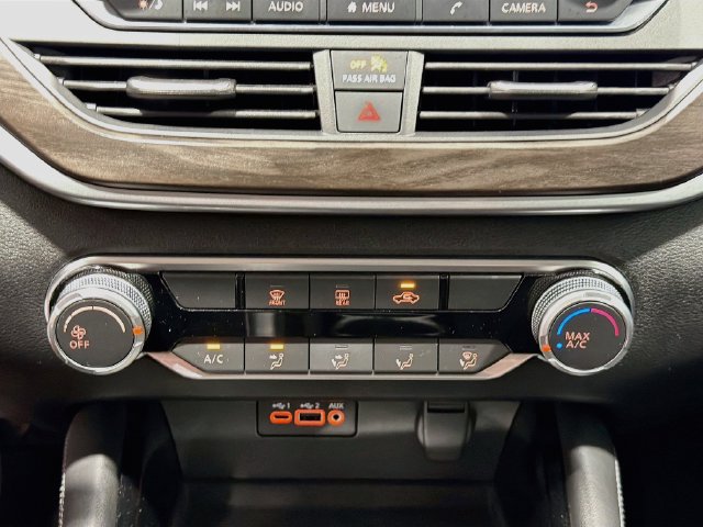 Used 2023 Nissan Altima 2.5 SV FWD image 14