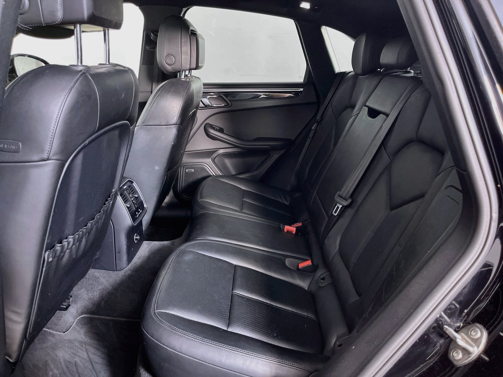 Used 2017 Porsche Macan S AWD/4WD image 33