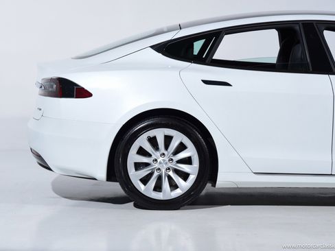 Used 2018 Tesla Model S 100D image 10