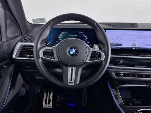 Used 2025 BMW X5 M60i w/ Executive Package image 4