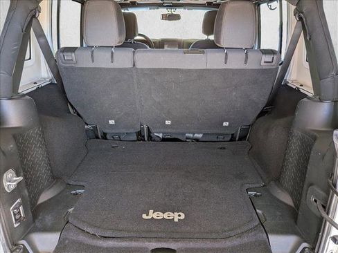 Used 2017 Jeep Wrangler Unlimited Sahara w/ Connectivity Group image 6