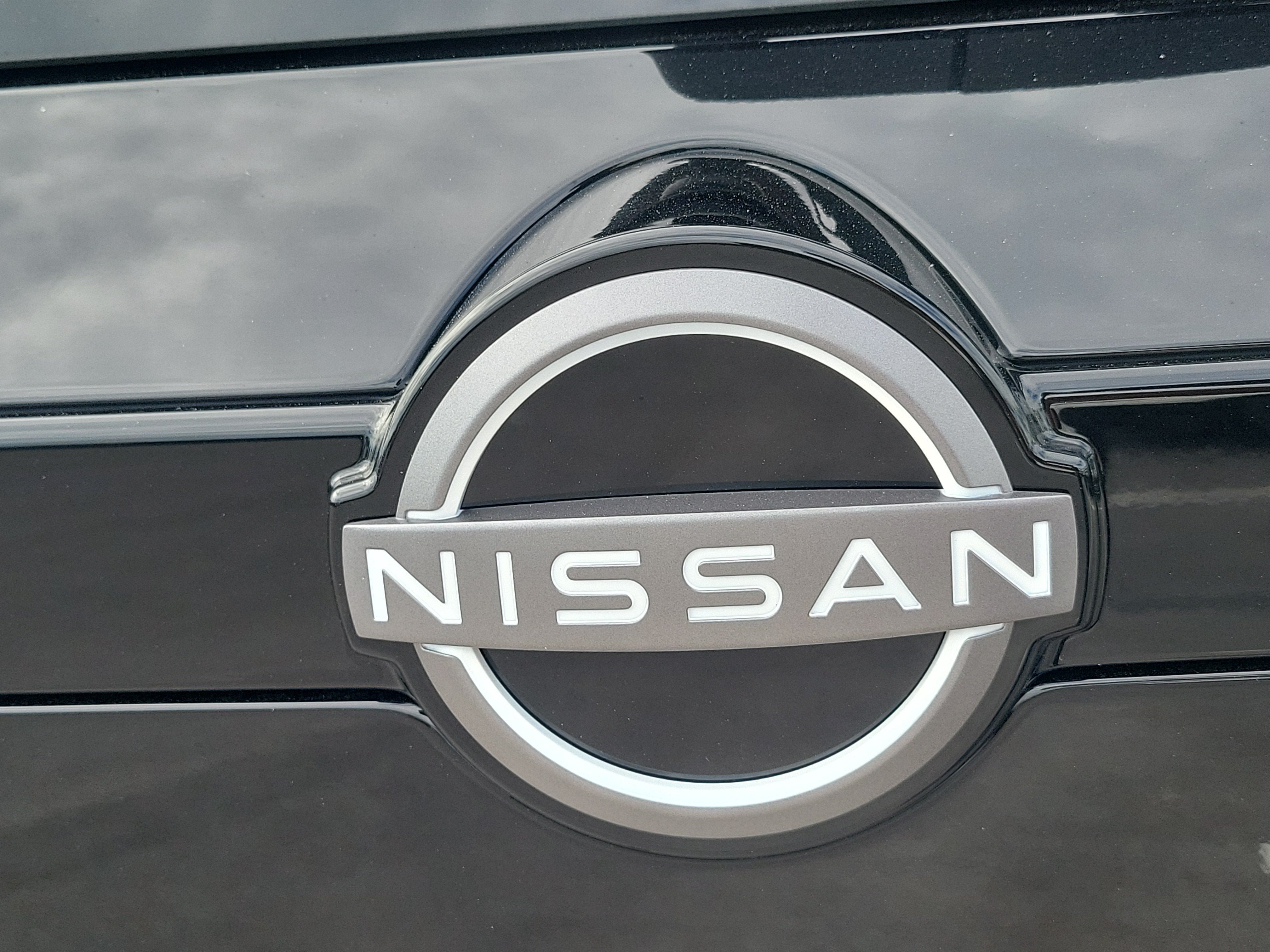 New 2026 Nissan Pathfinder SL FWD image 8