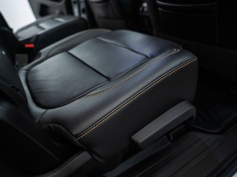 Used 2021 Chevrolet Traverse Premier w/ LPO, 'HIT The Road' Package AWD/4WD image 35