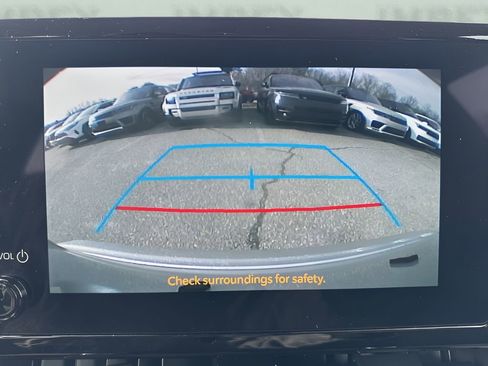 Used 2025 Toyota Corolla LE image 18