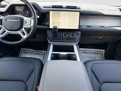 New 2026 Land Rover Defender 110 X-Dynamic SE AWD/4WD image 17