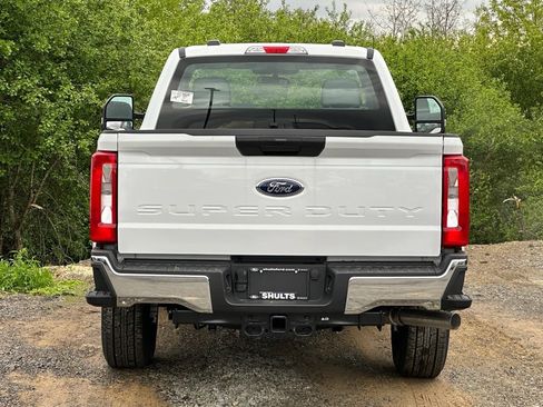 New 2026 Ford F350 XL w/ XL Chrome Package RWD image 5