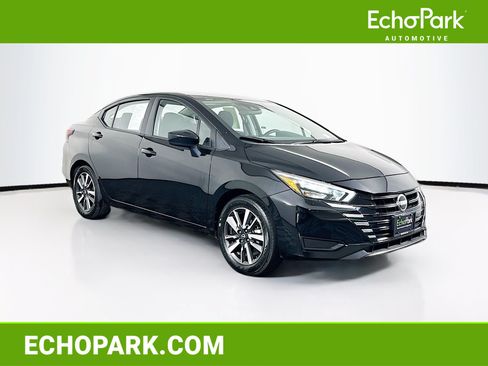 Used 2025 Nissan Versa SV FWD image 1