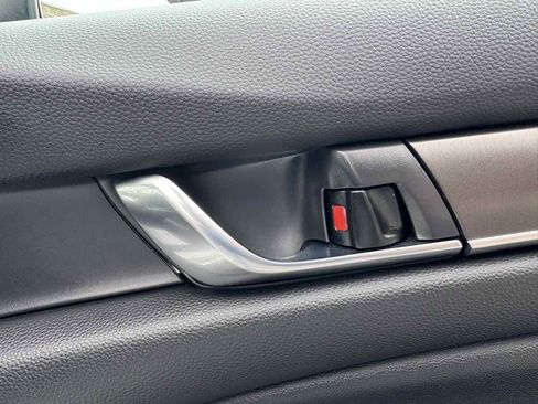 Used 2020 Honda Accord LX image 33