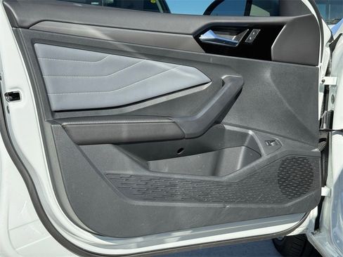 New 2025 Volkswagen Jetta SEL image 22