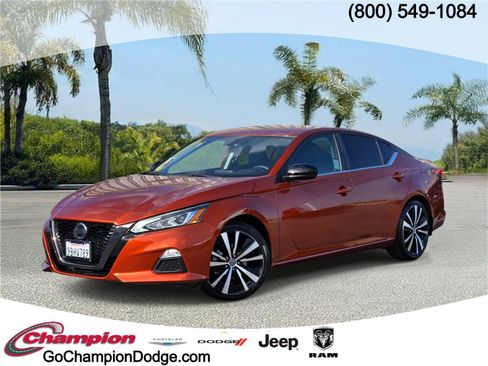 Used 2022 Nissan Altima 2.5 SR FWD image 1