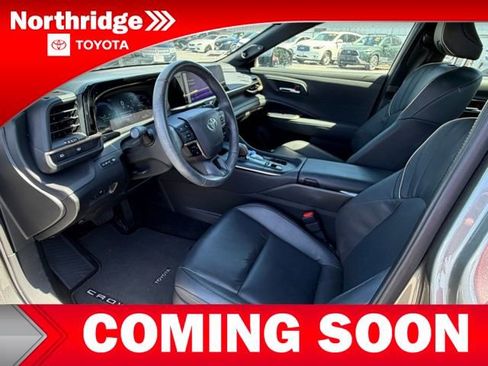 Used 2023 Toyota Crown Limited w/ Advanced Technology Package image 5