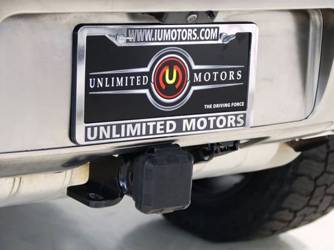Used 2023 Land Rover Defender 90 X AWD/4WD image 4