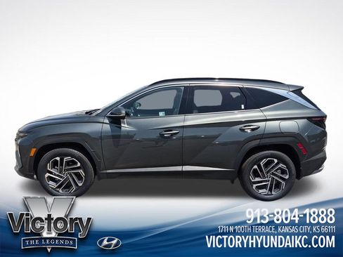 Used 2025 Hyundai Tucson Limited AWD/4WD image 2