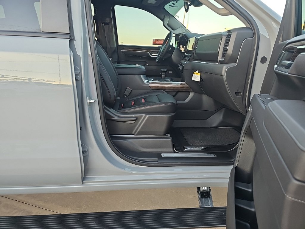 New 2025 Chevrolet Silverado 1500 RST w/ Convenience Package II AWD/4WD image 15