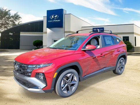 Used 2026 Hyundai Tucson SEL FWD image 2